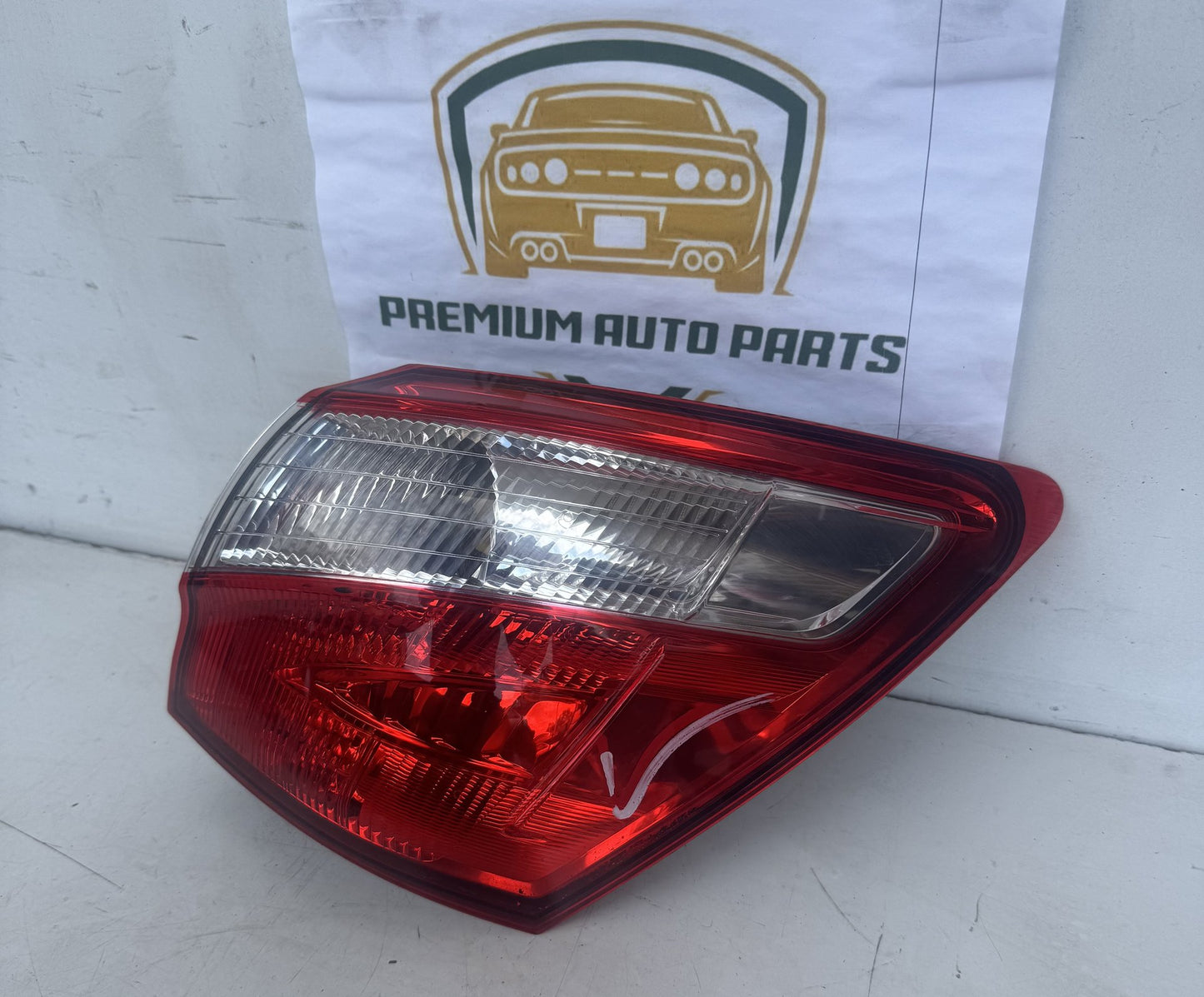 2010   Right Taillight