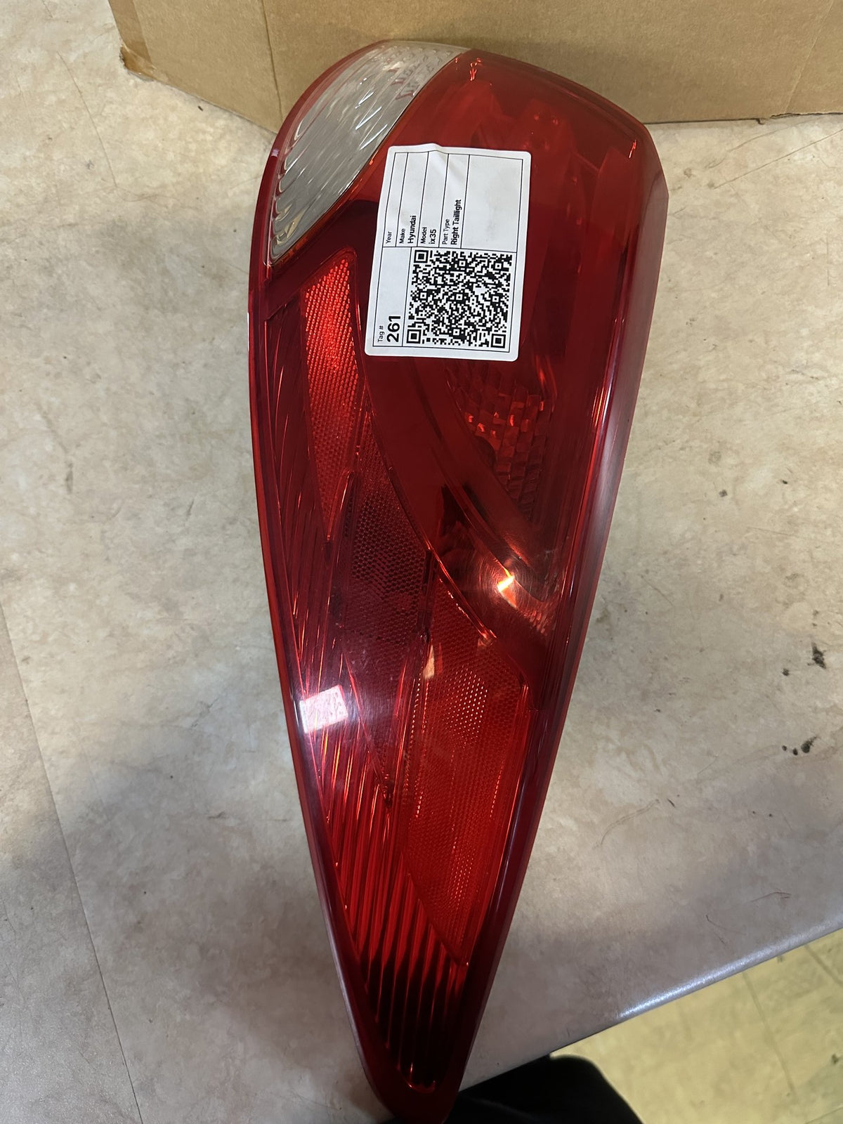 2010-2013 Hyundai ix35 Right Taillight 92401