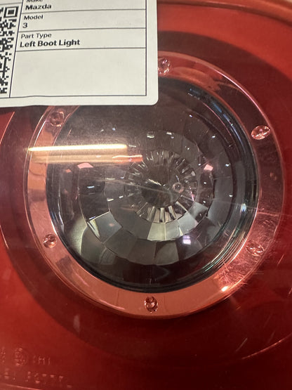 Left Boot Light, P2775, 2004