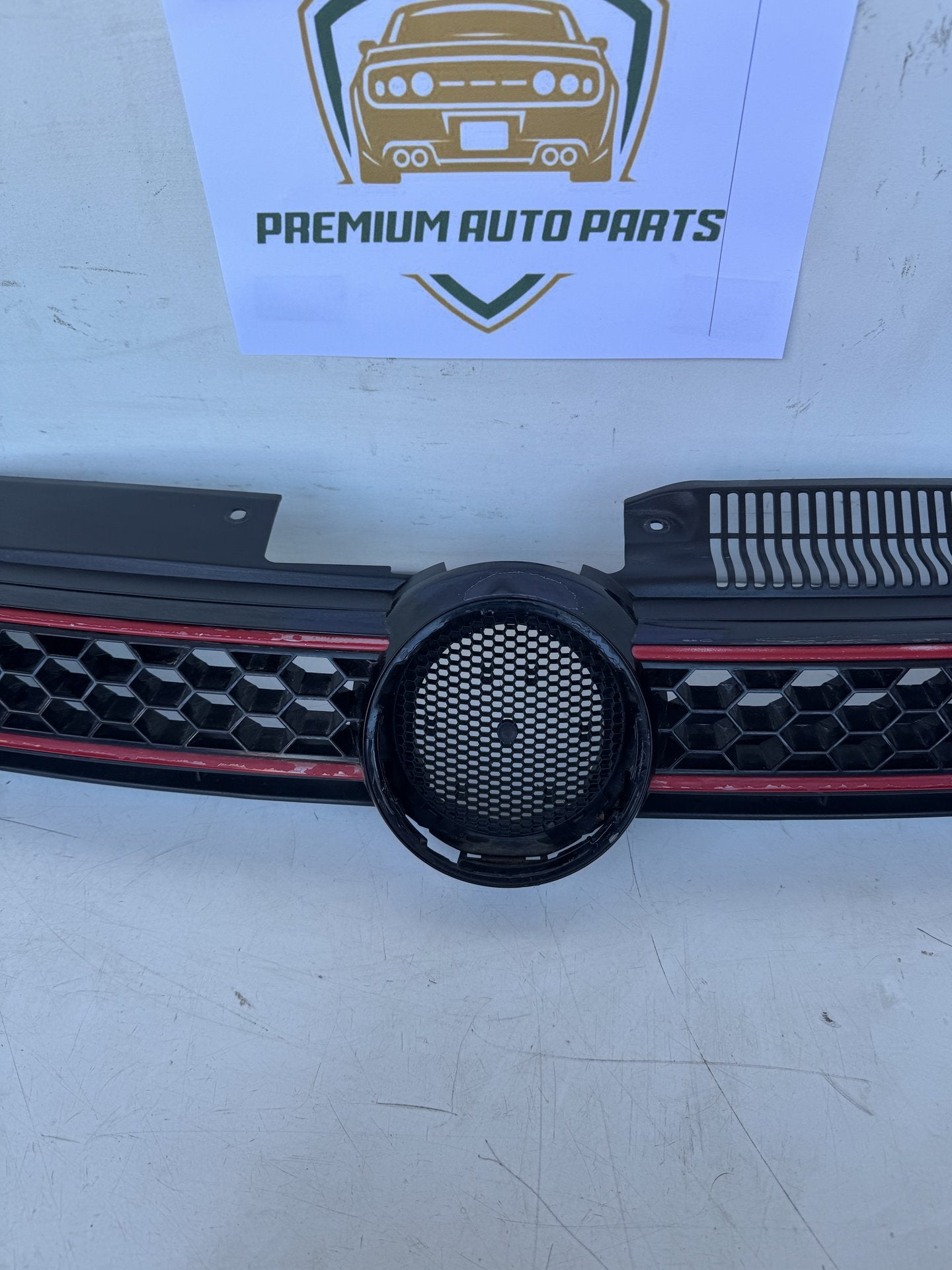 2010  MK6 - 5K Bumper Grille