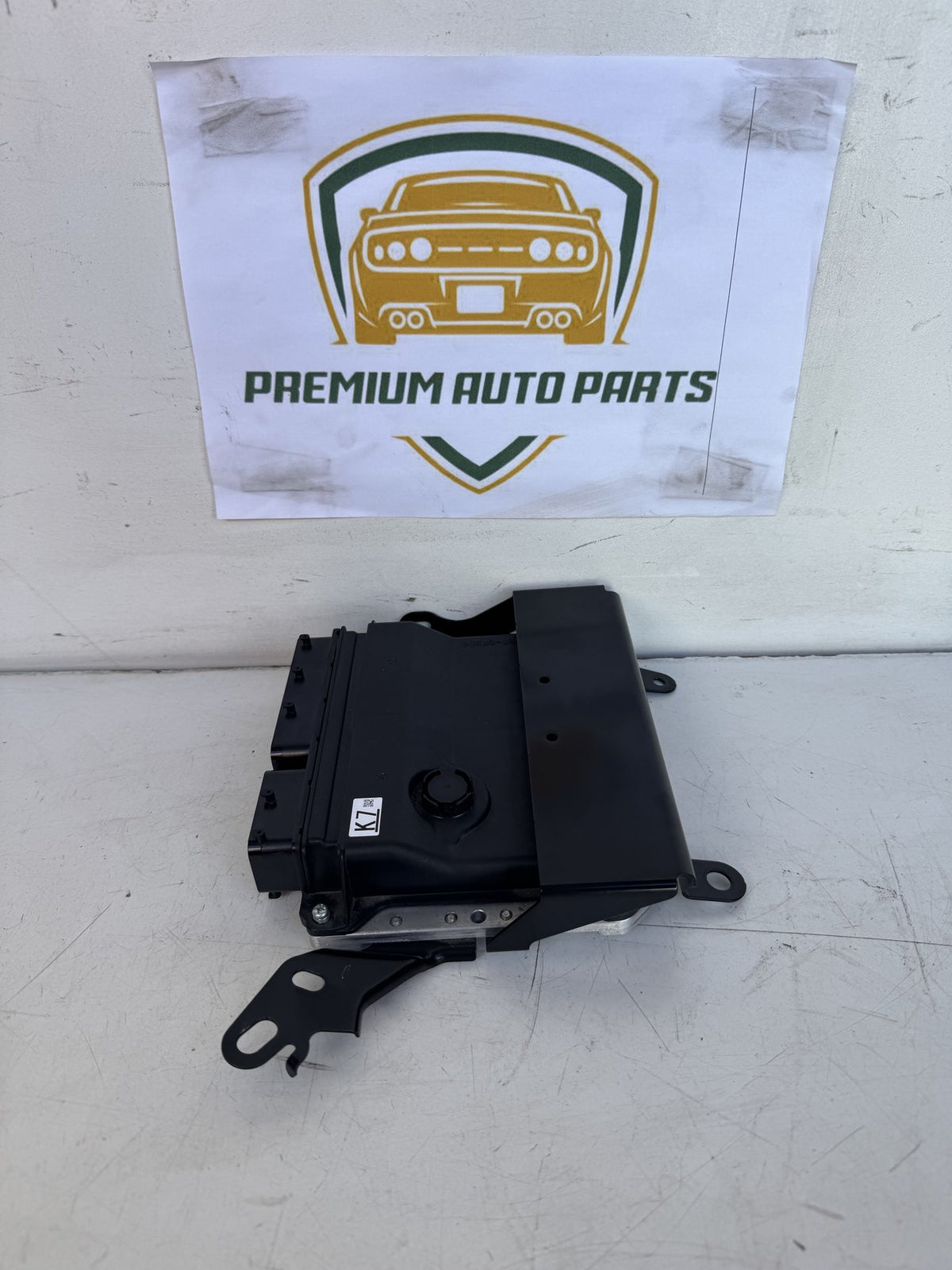 2014 Toyota Hiace ECU 89661-8351