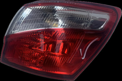 2010   Right Taillight