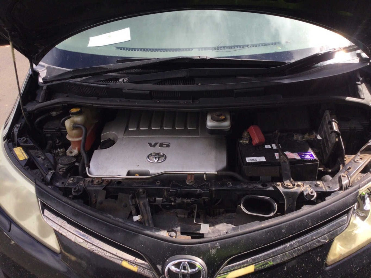 2010 Toyota Tarago R50