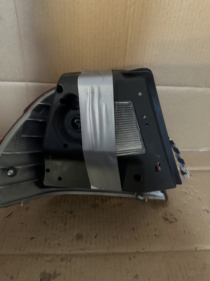 2001-2005 BMW 325i E46 - Right Taillight
