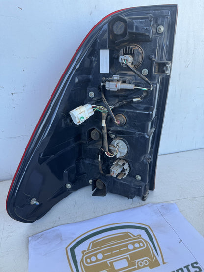 2023 Toyota Hilux Pickup Right Taillight
