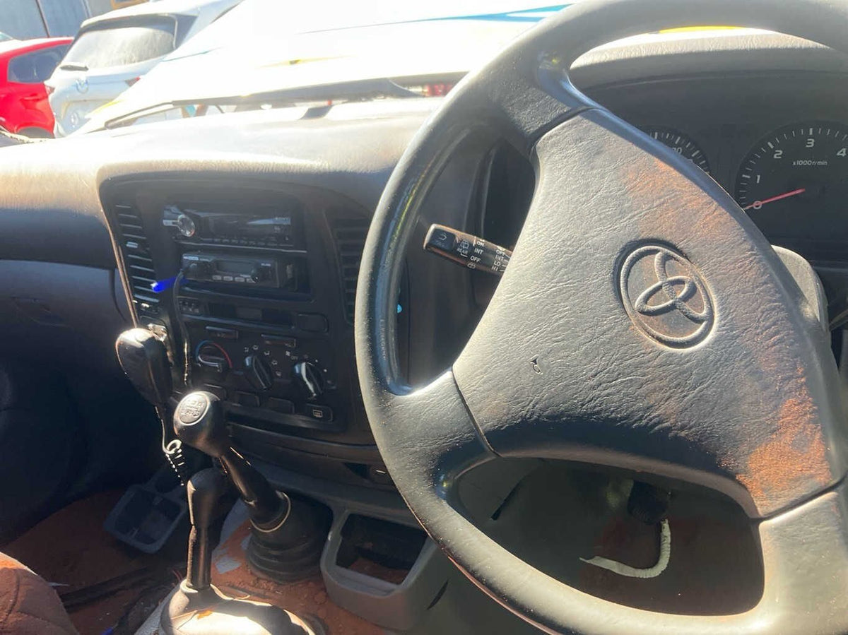 2001 Toyota Land Cruiser J100