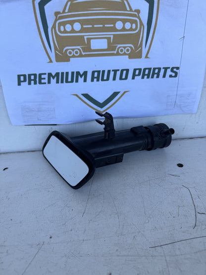 2016 Volkswagen Touareg Station Wagon Left Headlight Washer Jet