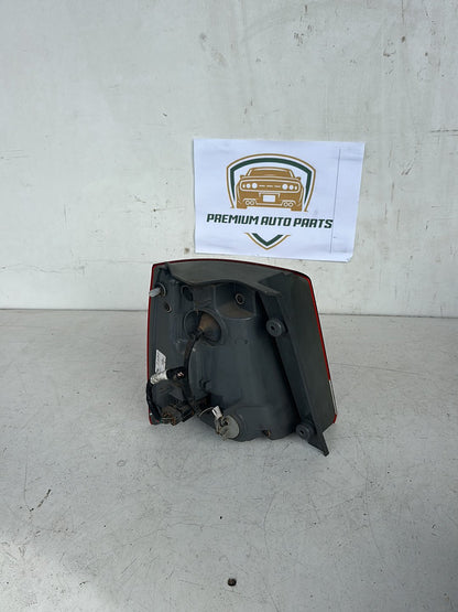 2012 Kia Sorento Station Wagon Right Taillight