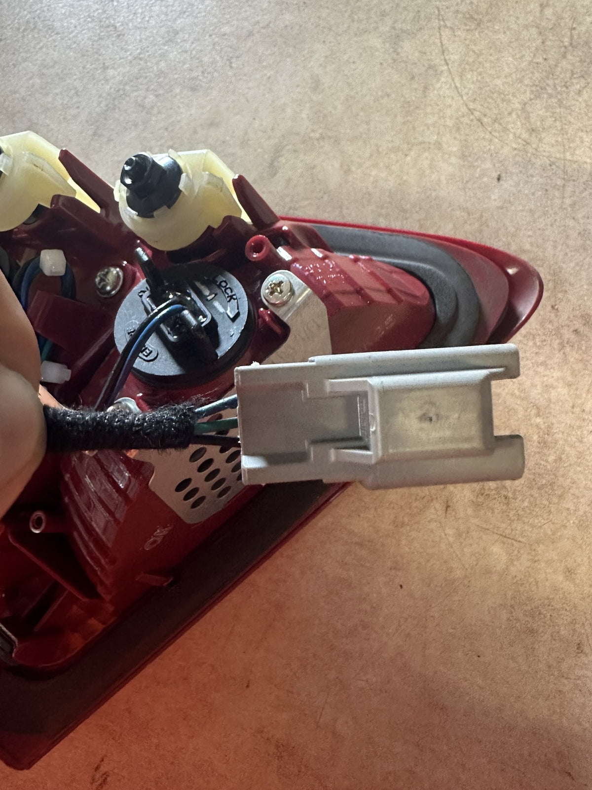 2014 Holden Commodore VF Right Boot Light 92270554
