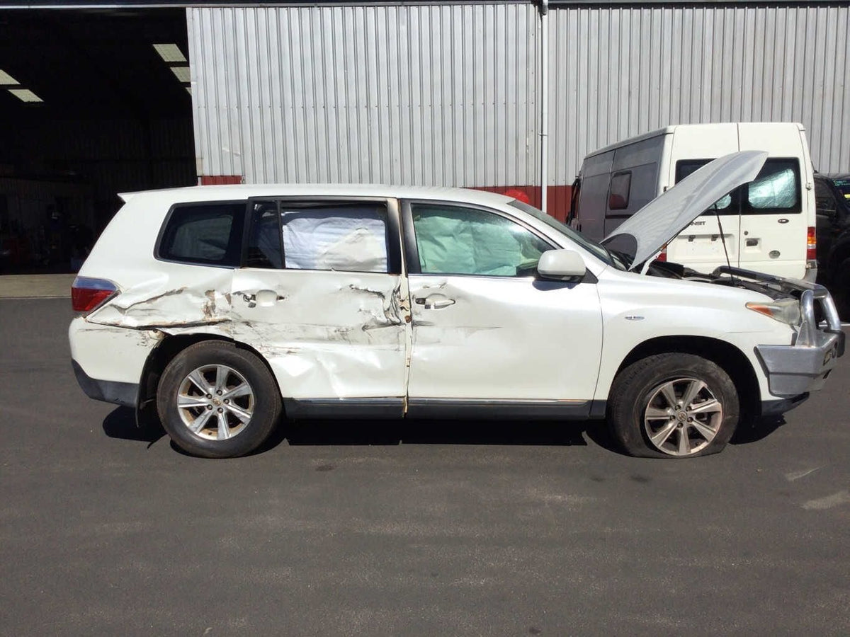 2012 Toyota Kluger U40