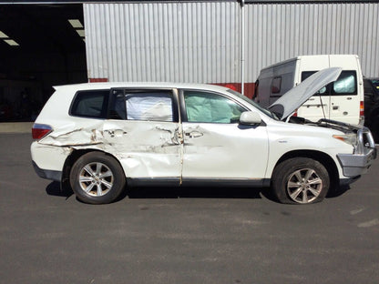 2012 Toyota Kluger U40