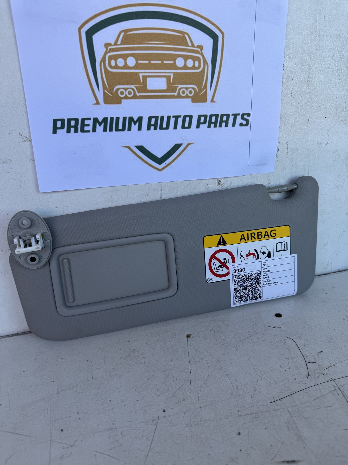 2017 Toyota RAV4 Station Wagon Left Sun Visor