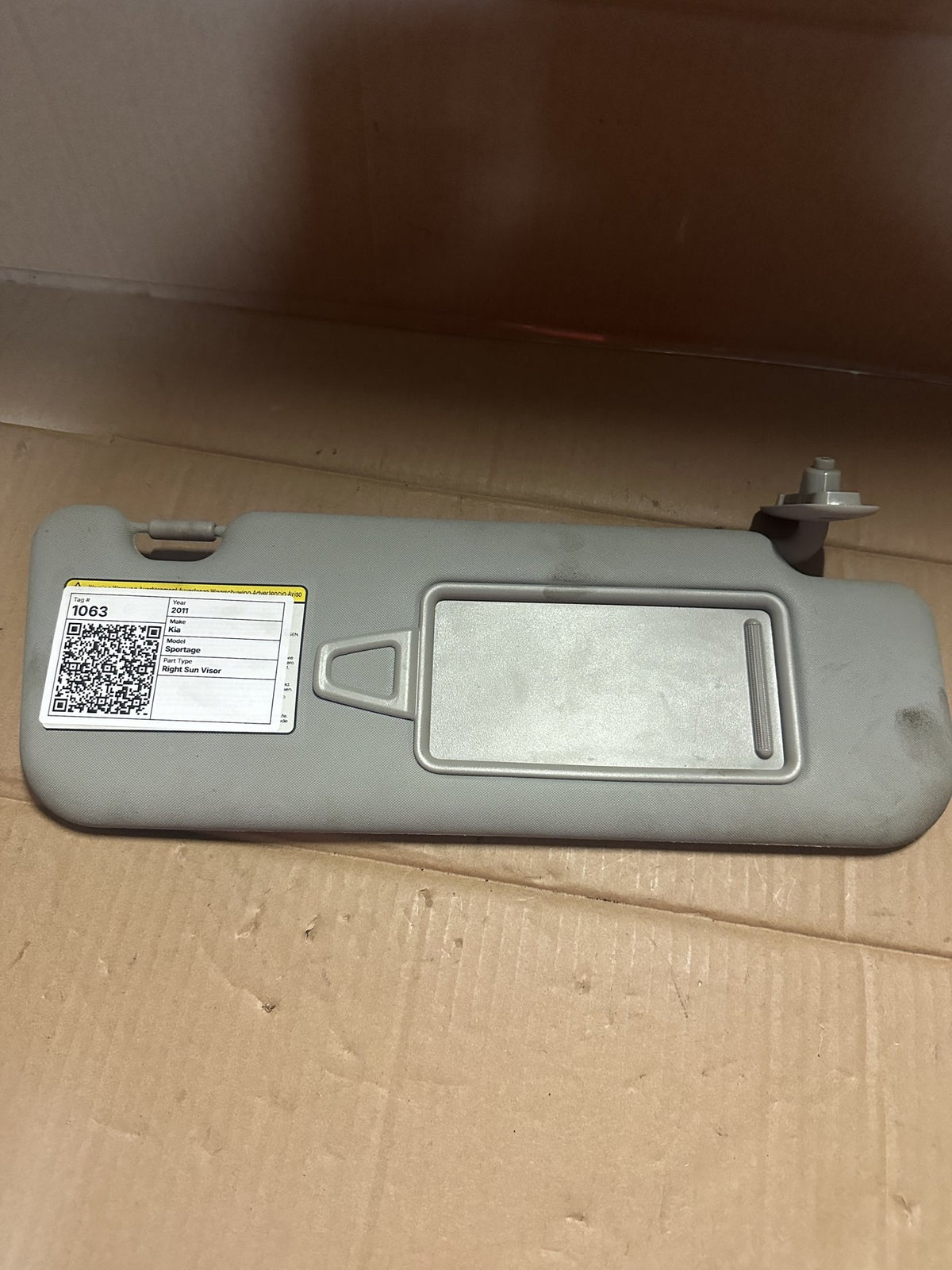 2010-2013 Kia Sportage SL PB811 - Right Sun Visor