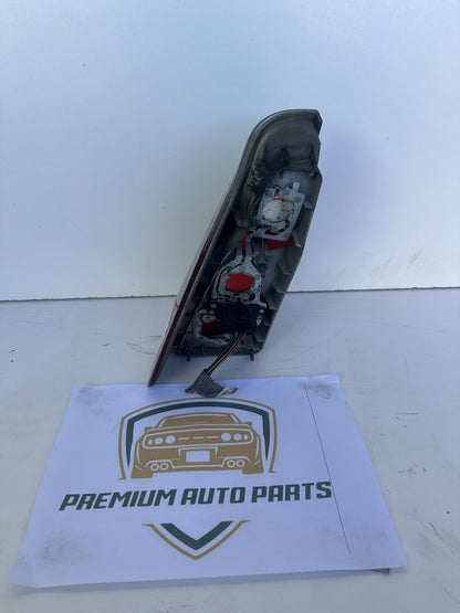 2003-2006 BMW X5 E53 SUV Right Taillight 412112