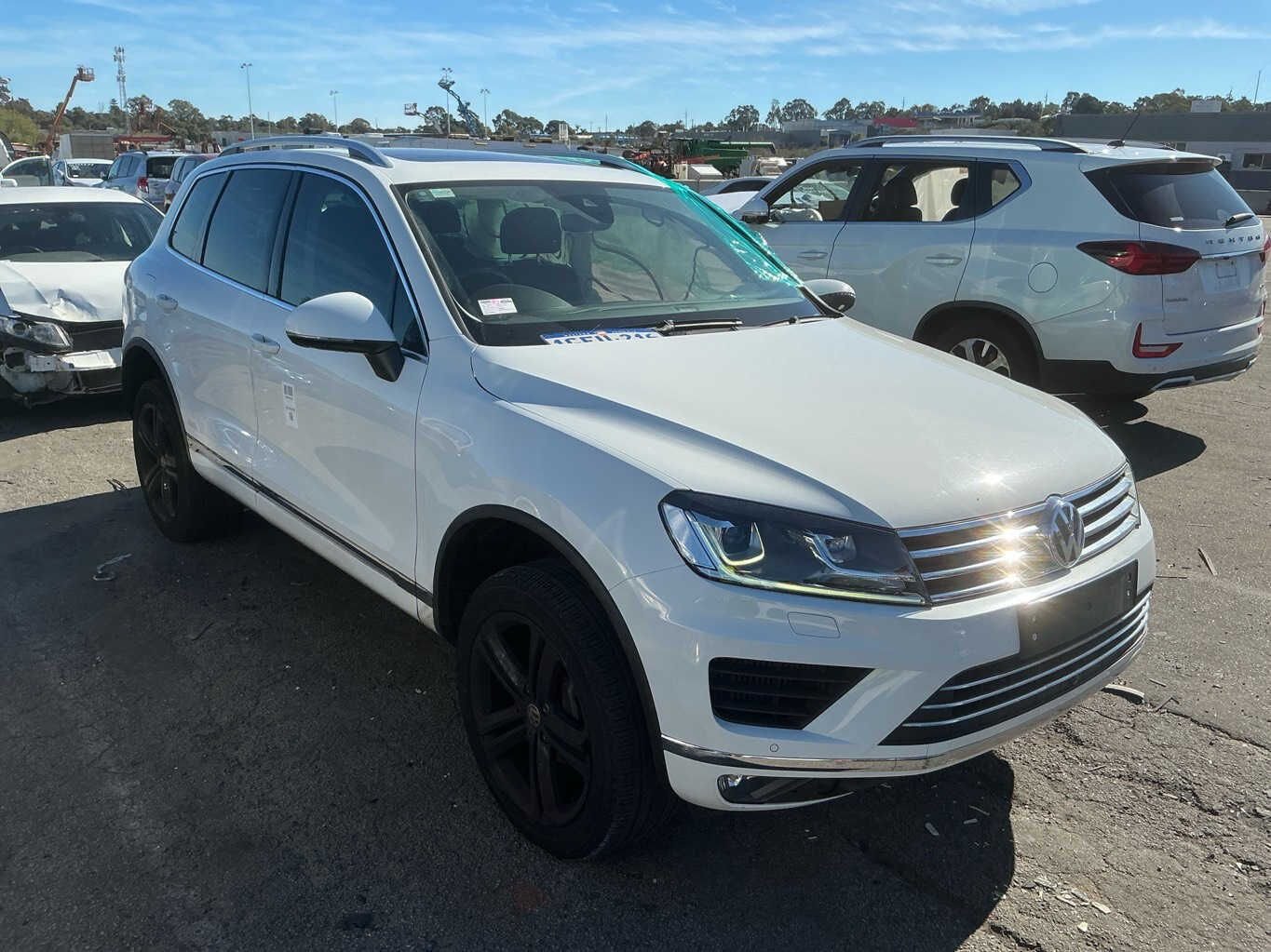 2017 Volkswagen Touareg MK2- 7P
