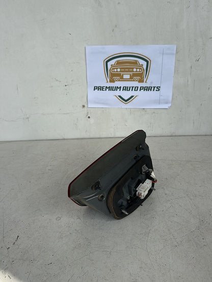 2012 Kia Sorento Station Wagon Left Bootlid Light