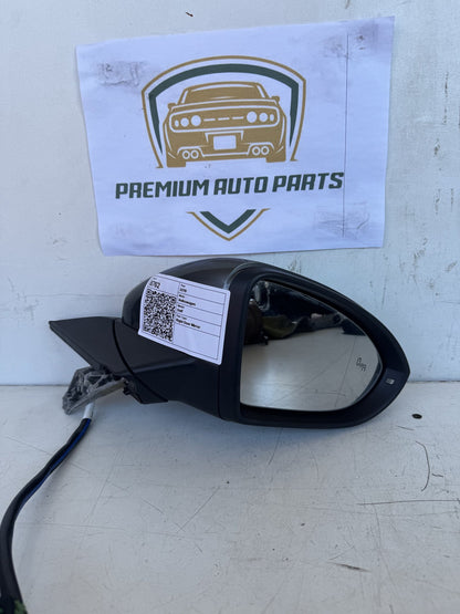 2019 Volkswagen Golf Station Wagon Right Door Mirror 021277