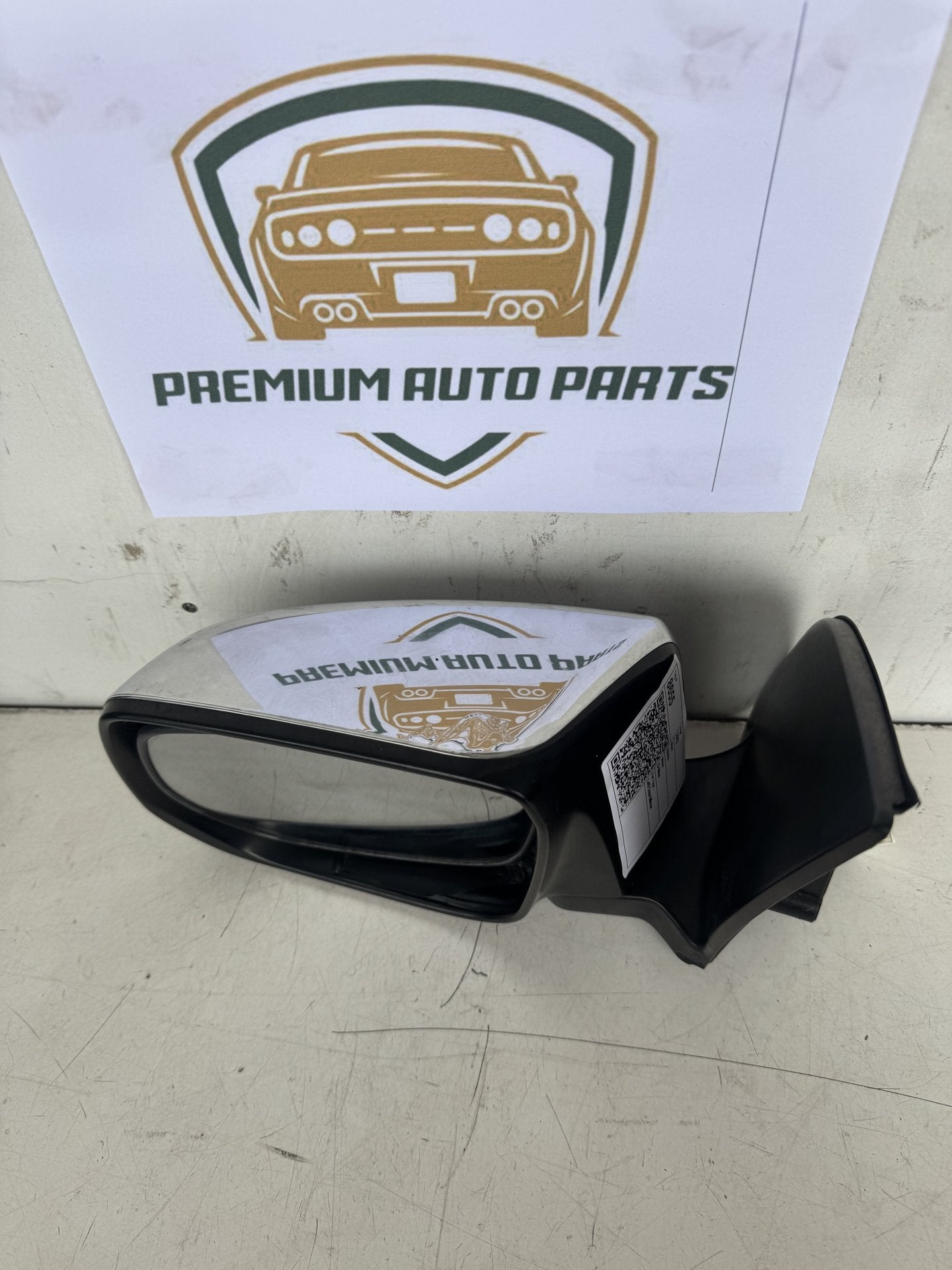 2013 Isuzu D-Max Pickup Left Door Mirror