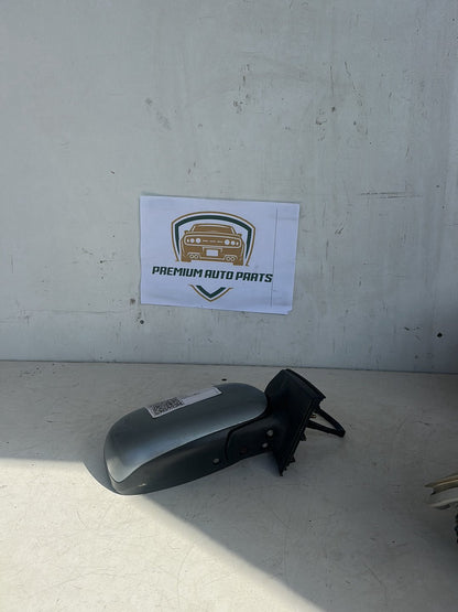 2004 Toyota Corolla E120 Hatchback Right Door Mirror