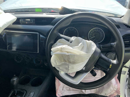 2016 Toyota Hilux SR