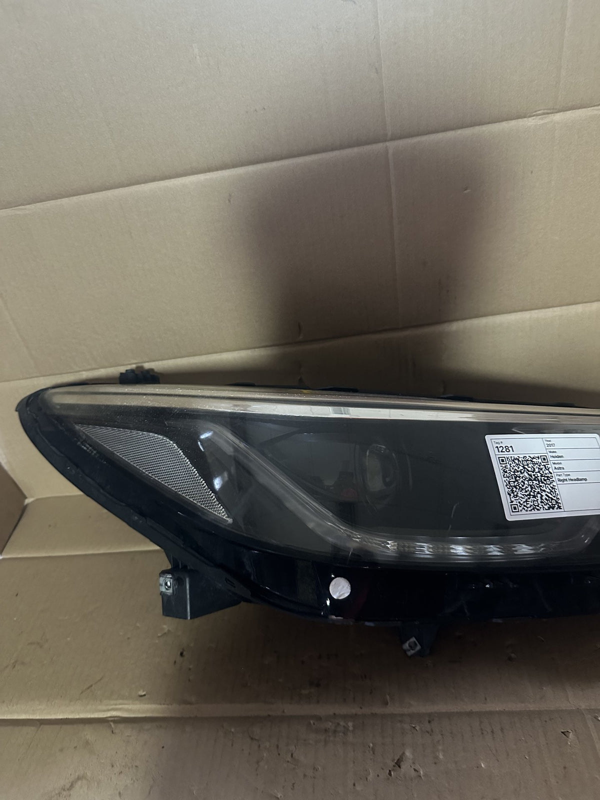 2017-2019 Holden Astra BL Sedan Right Headlight