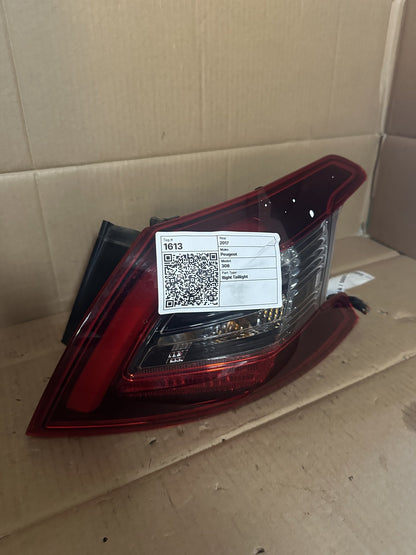 2017 Peugeot 308 II T9 - Right Taillight