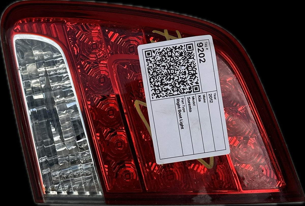 2012 Kia Sorento Station Wagon Right Boot Light