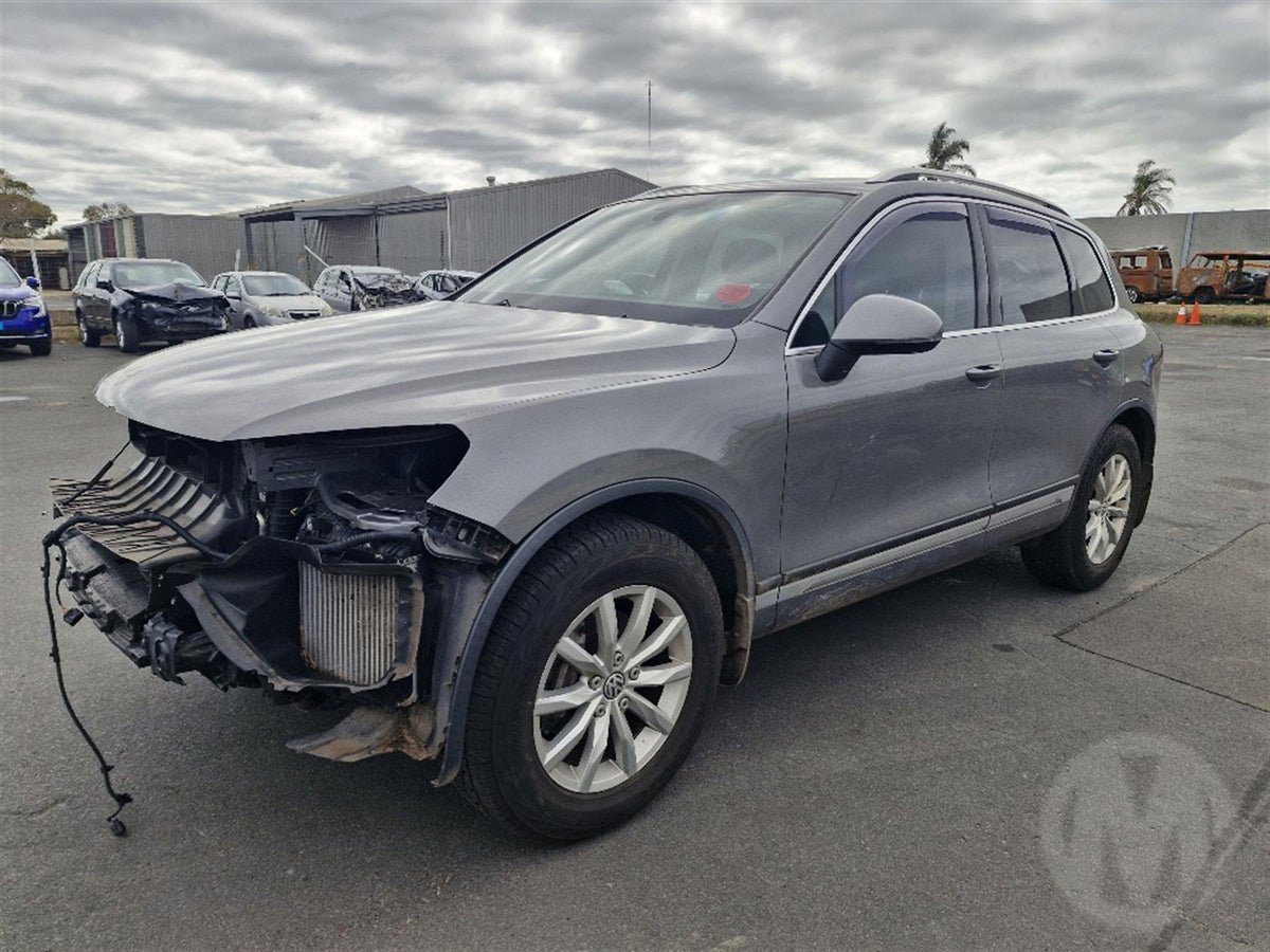 2015 Volkswagen Touareg MK2- 7P