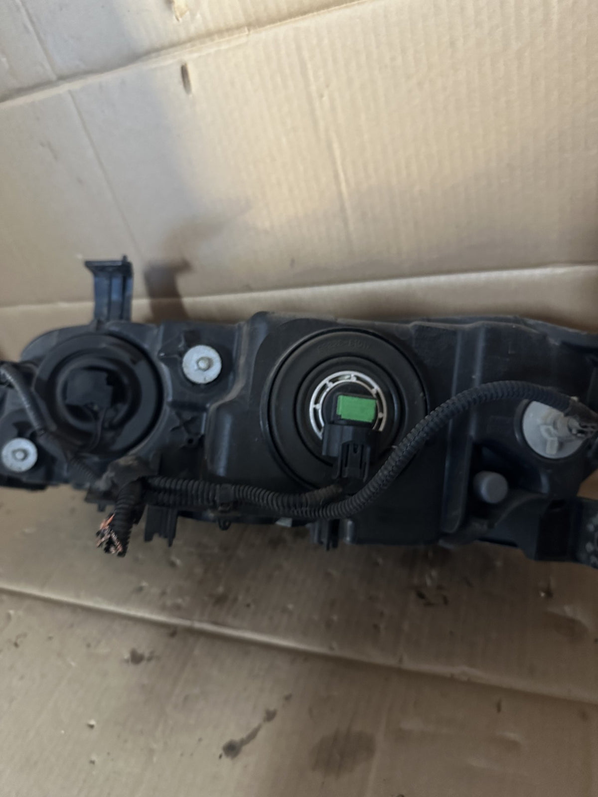 Honda Odyssey - Right Headlight