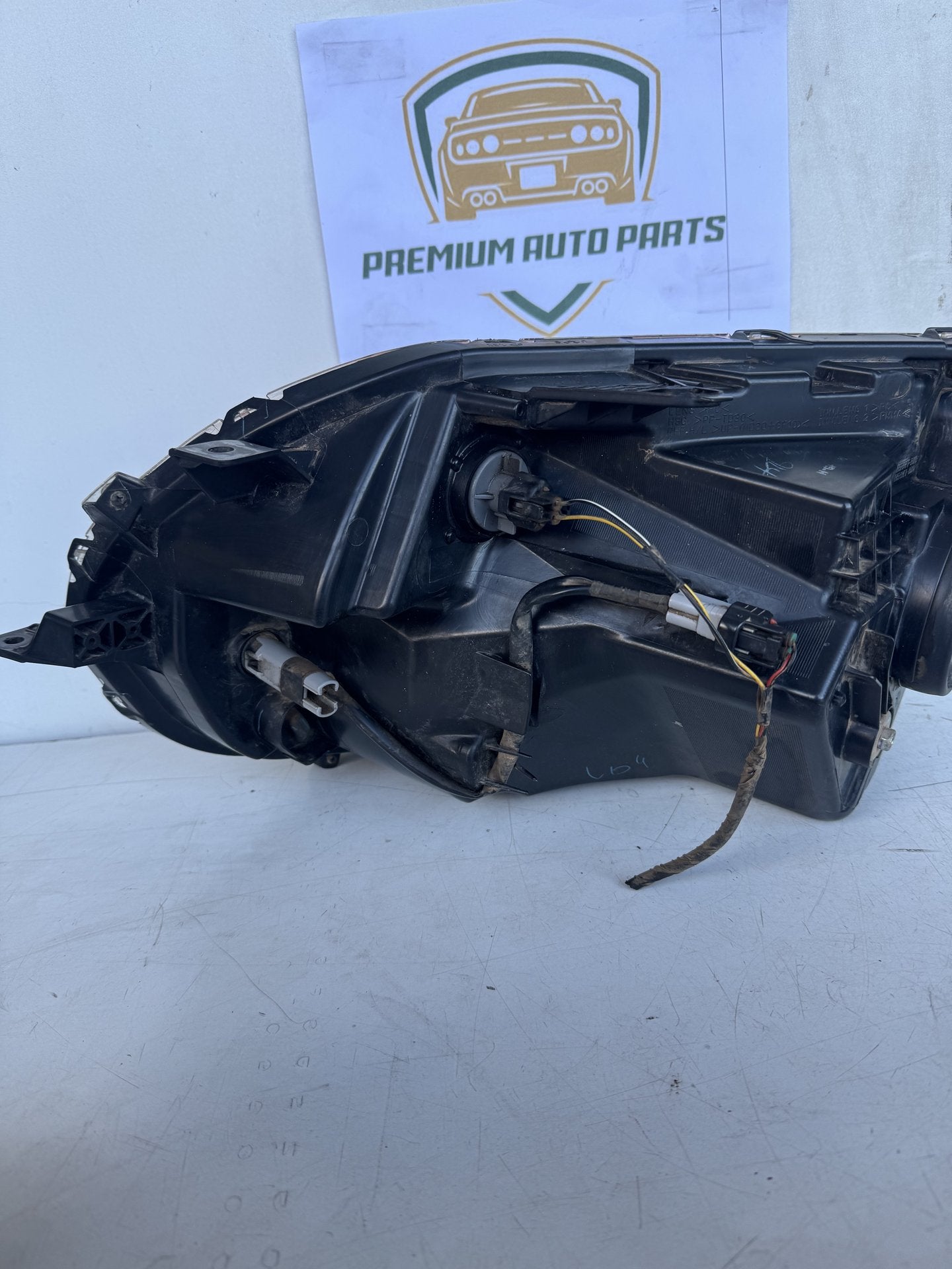 2018   Right Headlight