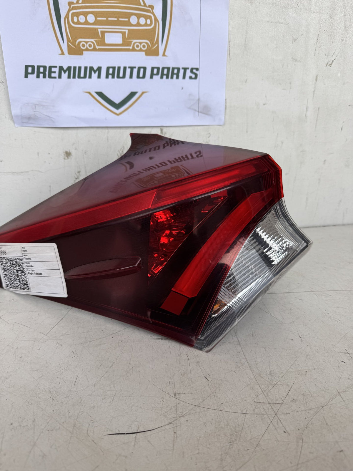 2015 Toyota Corolla Hatchback Right Taillight