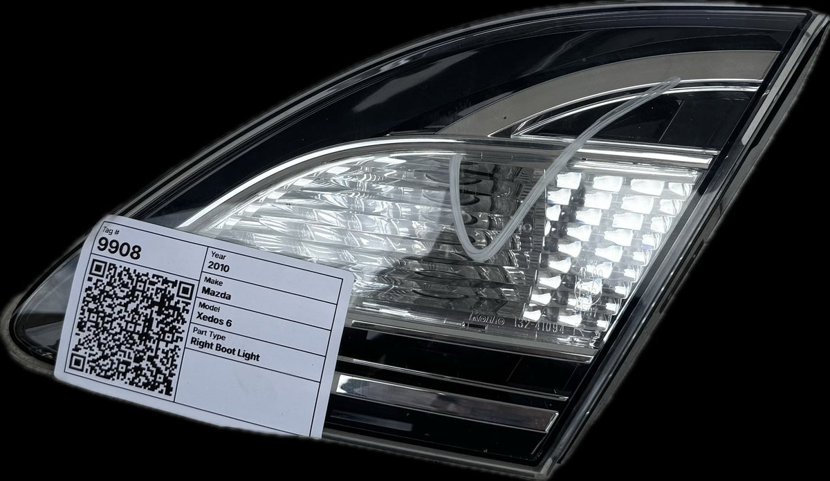 2010 Mazda Xedos 6 GH1052 Hatchback Right Boot Light