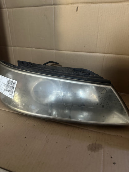 2007 Hyundai Sonata NF - Right Headlight