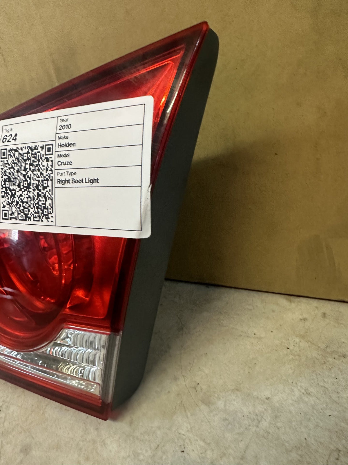 2010 Holden Cruze Cruze Right Boot Light 0775