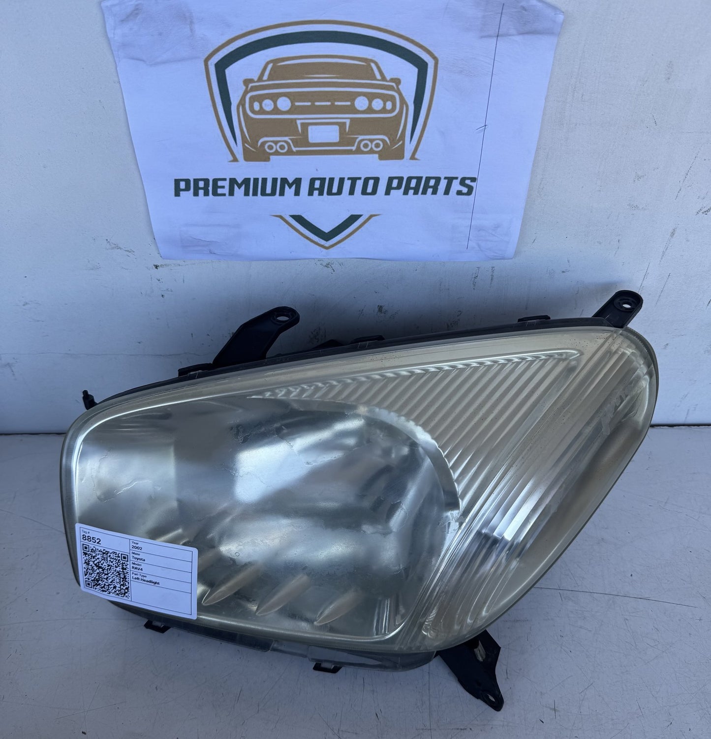 2002 Toyota RAV4 SUV Left Headlight