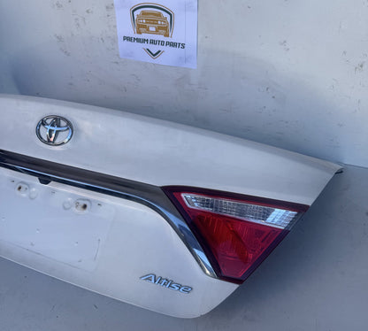 2017 Toyota Camry - Bootlid