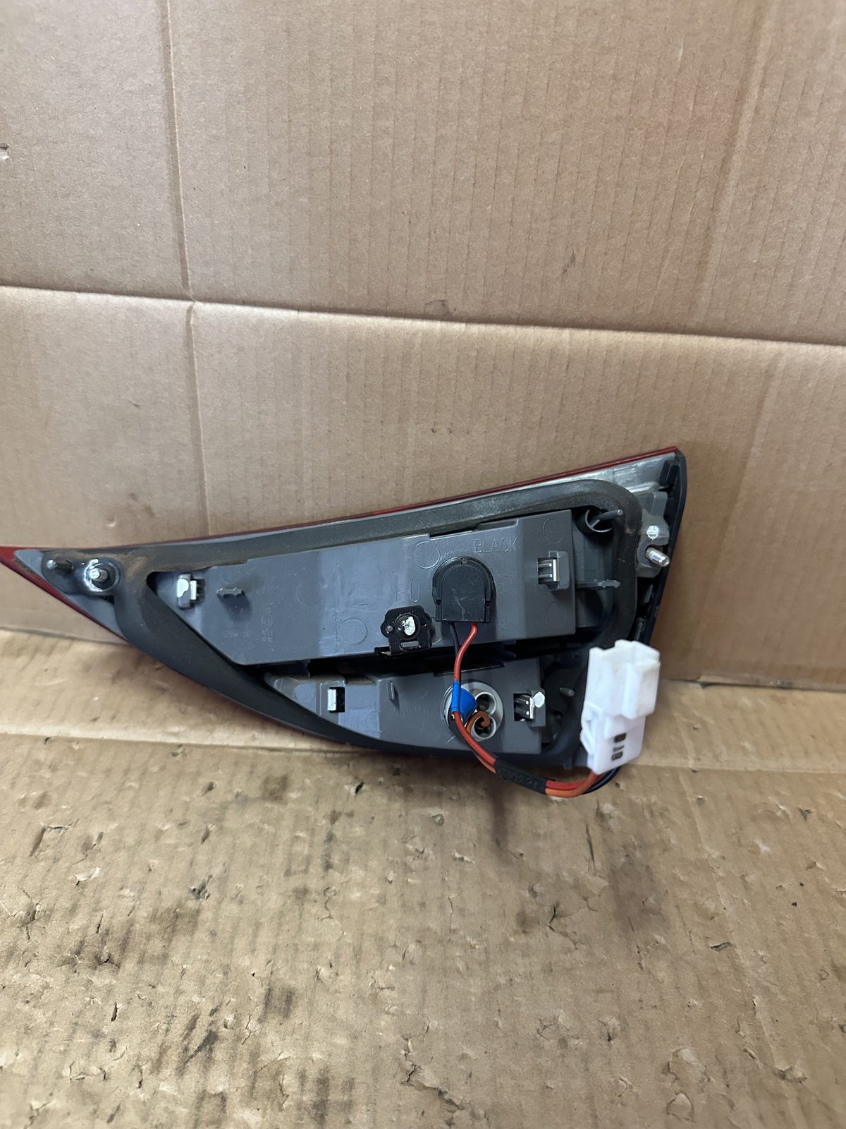 2012 Hyundai Elantra MD Sedan Left Boot Light 92404-3X0