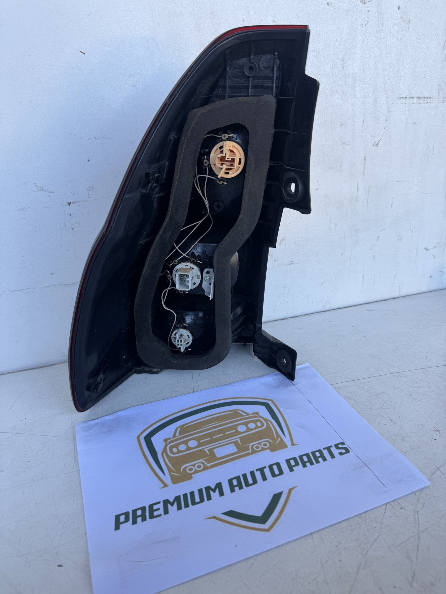 2008 Toyota Land Cruiser Station Wagon Right Taillight