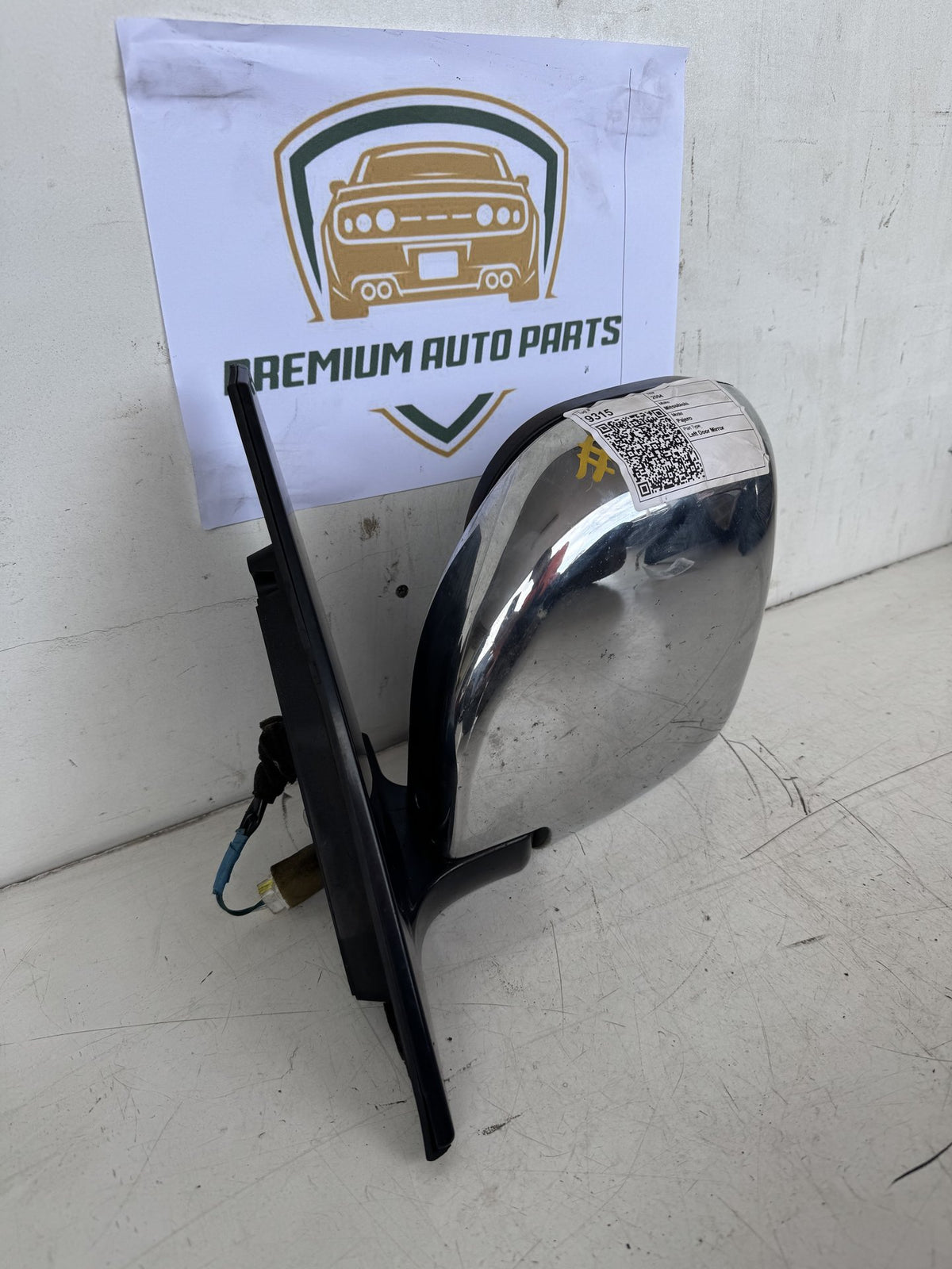 2004 Mitsubishi Pajero NP Station Wagon Left Door Mirror