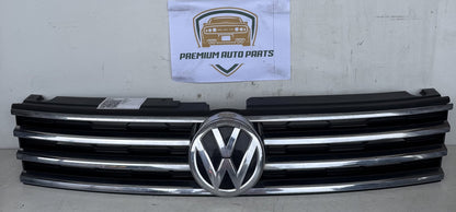 2015 Volkswagen Touareg MK2 - 7P Station Wagon Grille