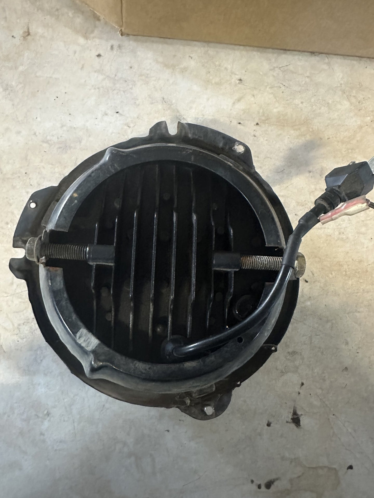 1990 Toyota Land Cruiser - Left Headlight