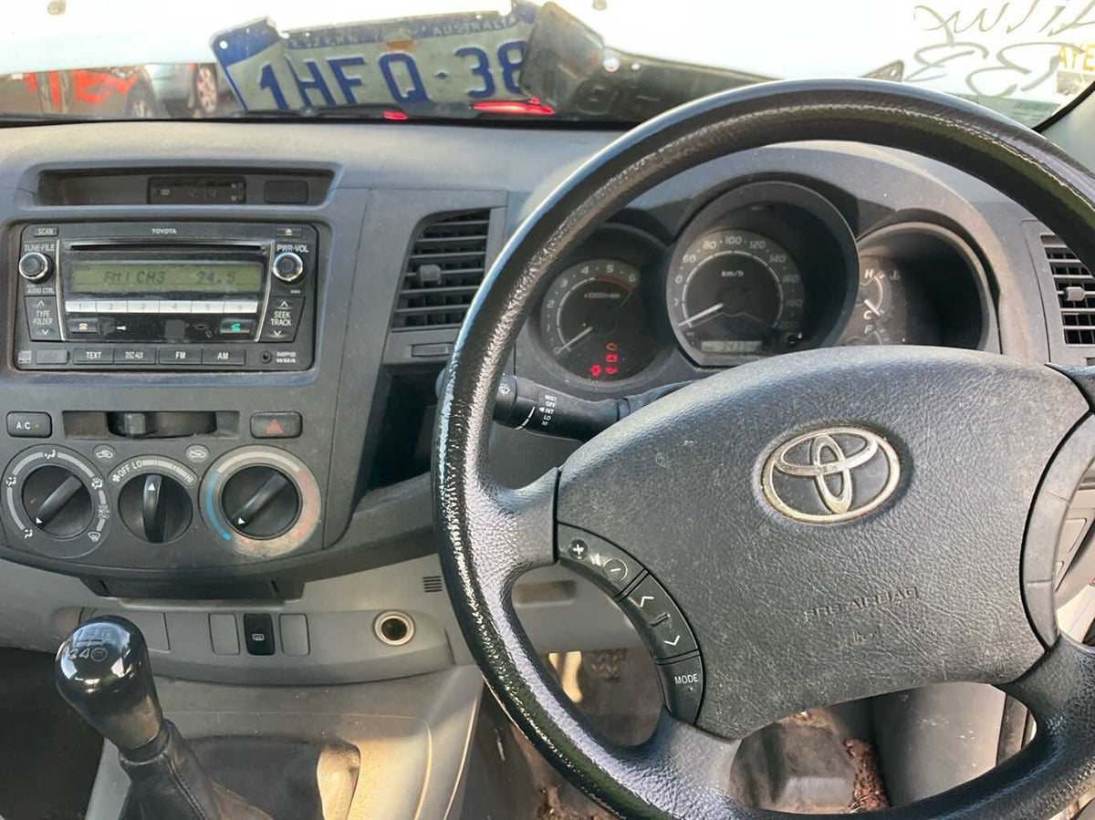 2011 Toyota Hilux SR