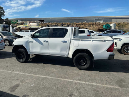 2016 Toyota Hilux SR