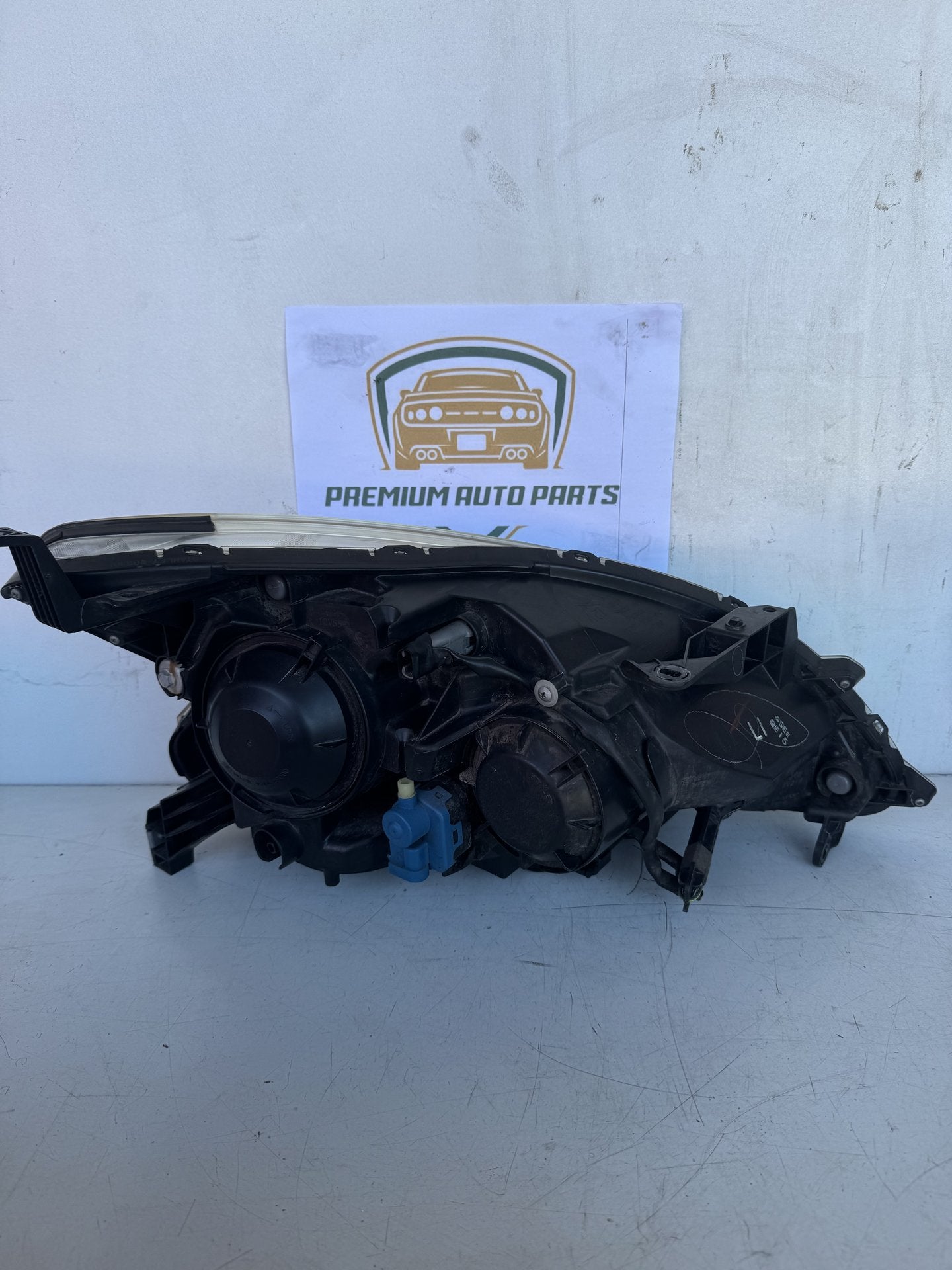 2014 Nissan Pulsar B17 Sedan Left Headlight