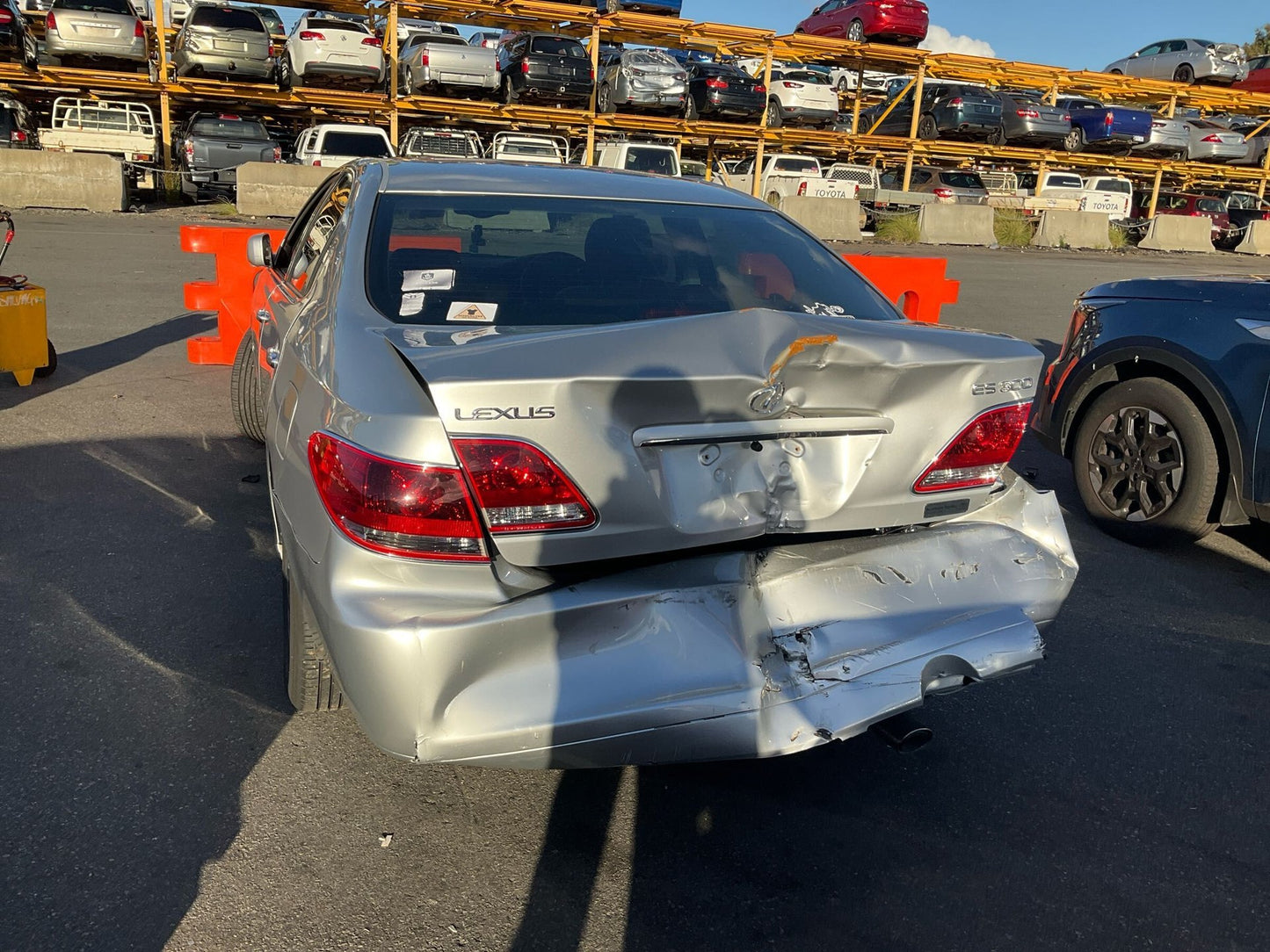 2005 Lexus ES300  V30Sedan 
Lexus
ES300