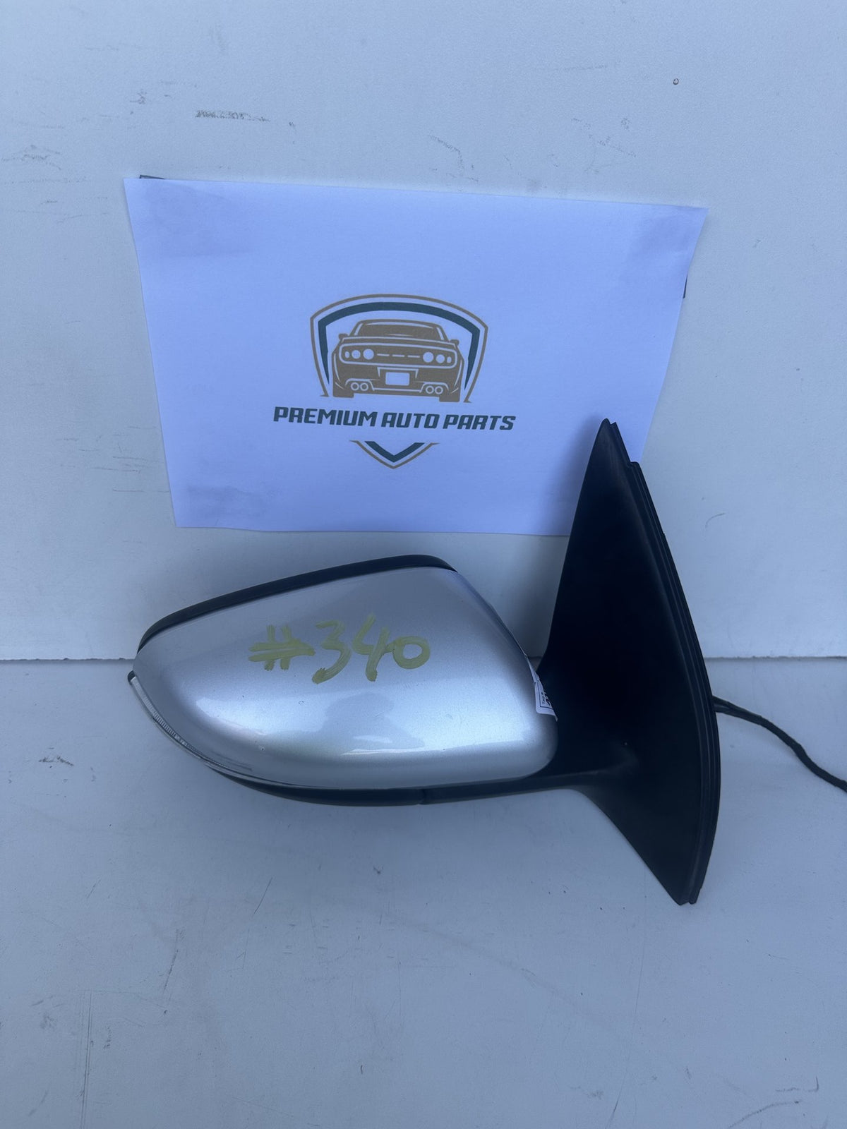 2010 Volkswagen Golf Station Wagon Right Door Mirror 021025