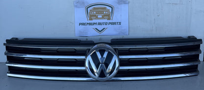 2016 Volkswagen Touareg Station Wagon Grille