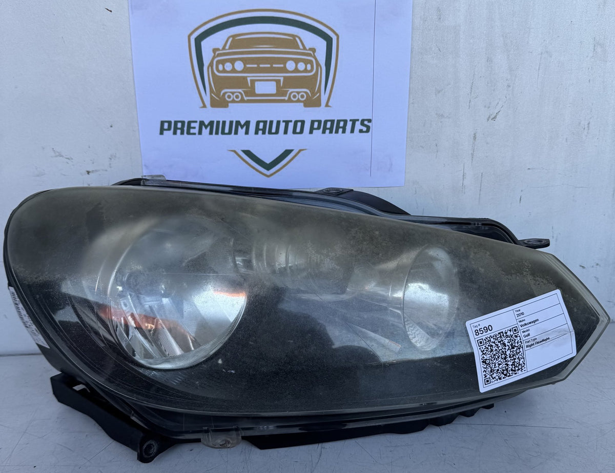 2010 Volkswagen Golf MK6- 5K Station Wagon Right Headlight
