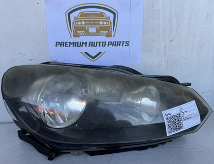 2010 Volkswagen Golf MK6- 5K Station Wagon Right Headlight