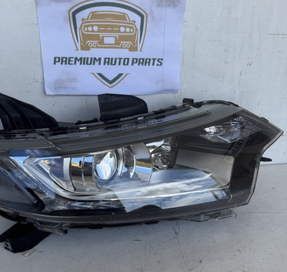 2017 Mitsubishi Outlander GF*W Station Wagon Right Headlight